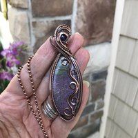 Stichtite & Amethyst Slender Oval Swirly Copper Pendant